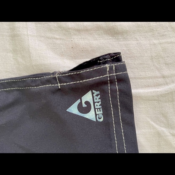 Gray shorts - Picture 3 of 5